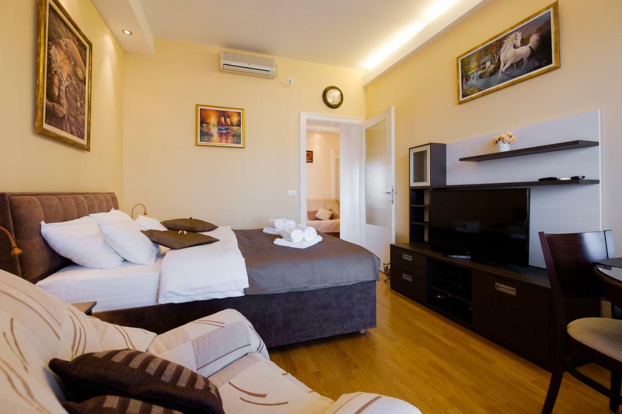 Apartamento Jolie Belgrado Exterior foto