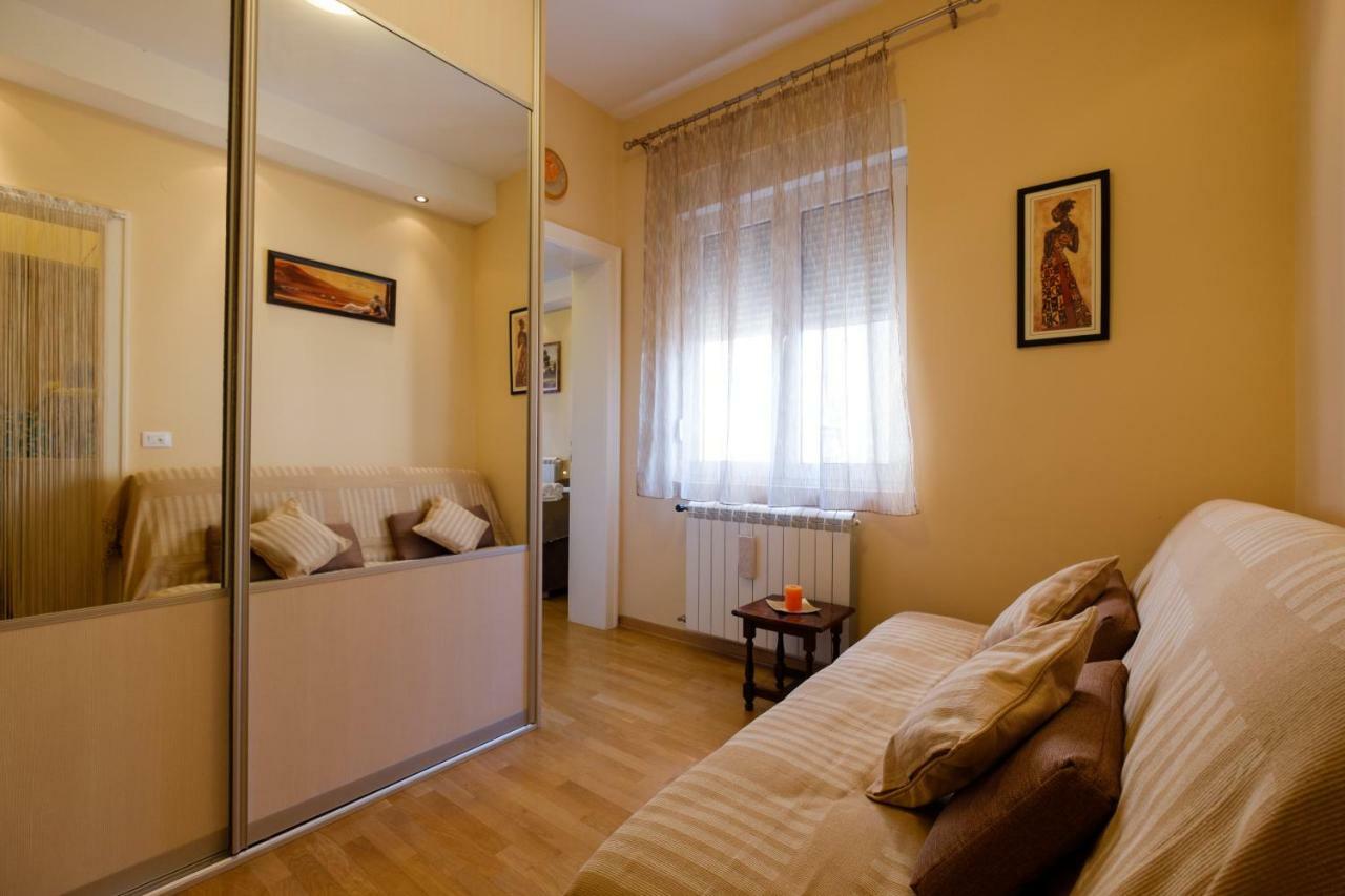 Apartamento Jolie Belgrado Exterior foto