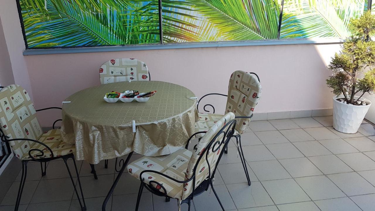 Apartamento Jolie Belgrado Exterior foto